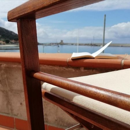 Appartement La Casina Di Alice à Marciana Marina  Extérieur photo