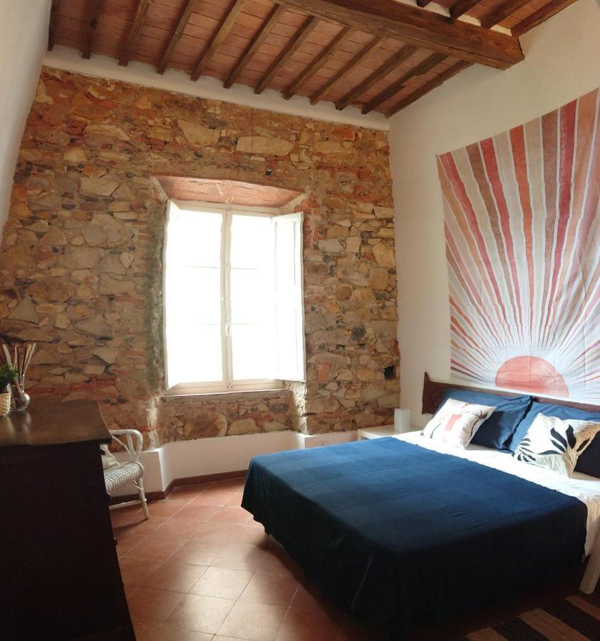 Appartement La Casina Di Alice à Marciana Marina  Extérieur photo