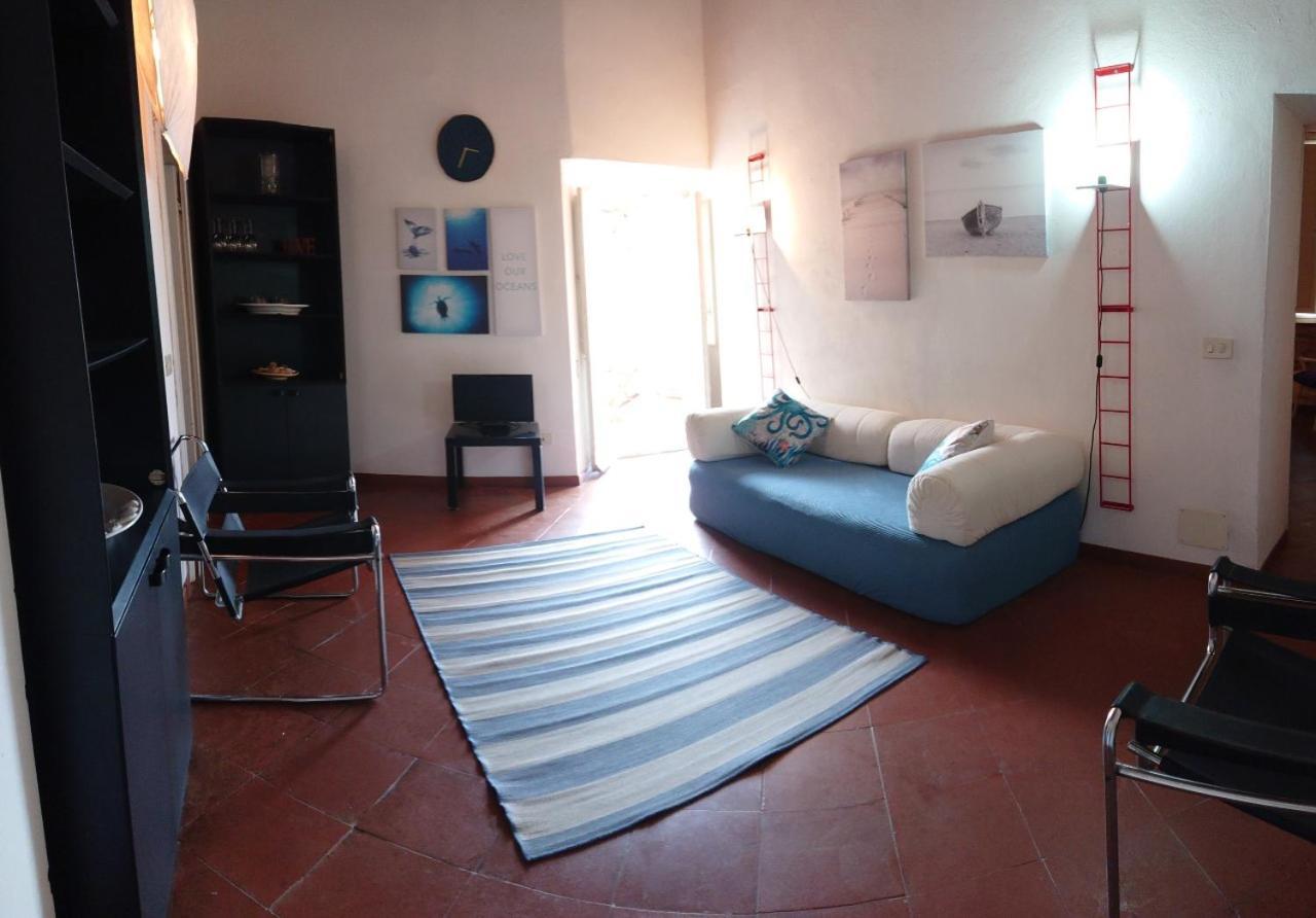 Appartement La Casina Di Alice à Marciana Marina  Extérieur photo