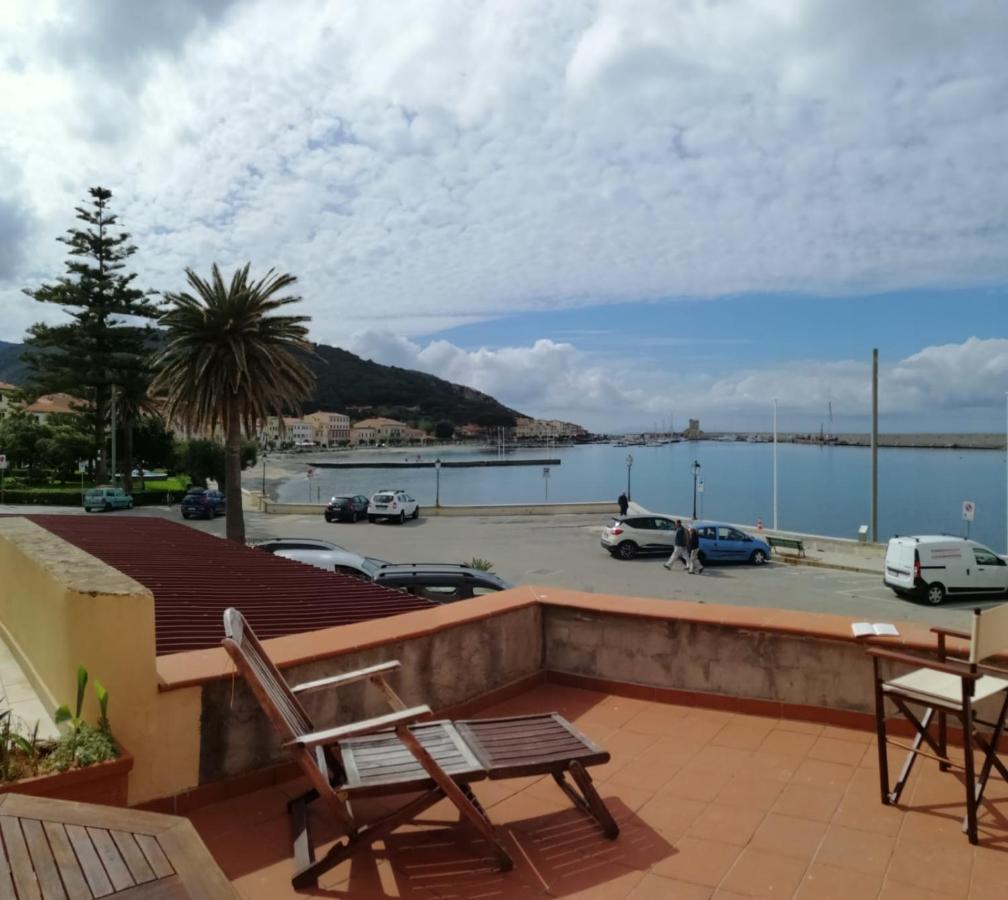 Appartement La Casina Di Alice à Marciana Marina  Extérieur photo