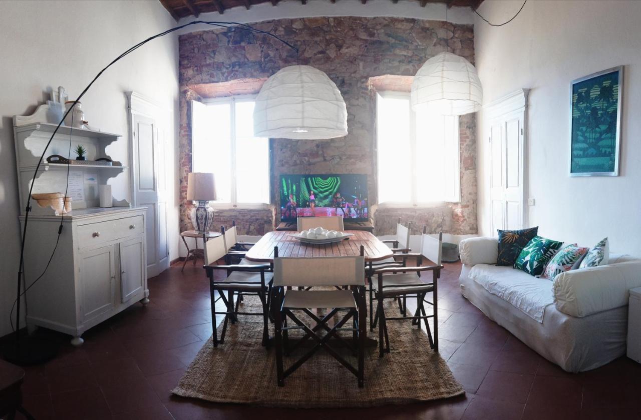 Appartement La Casina Di Alice à Marciana Marina  Extérieur photo