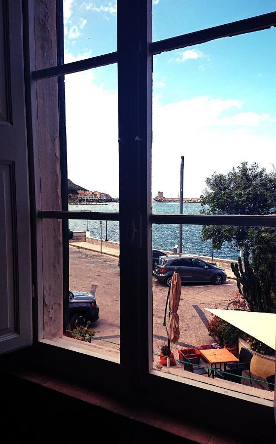 Appartement La Casina Di Alice à Marciana Marina  Extérieur photo