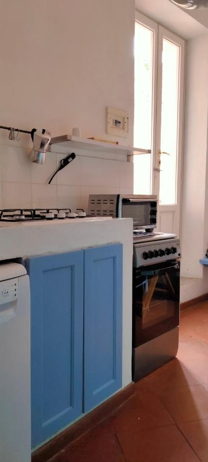 Appartement La Casina Di Alice à Marciana Marina  Extérieur photo